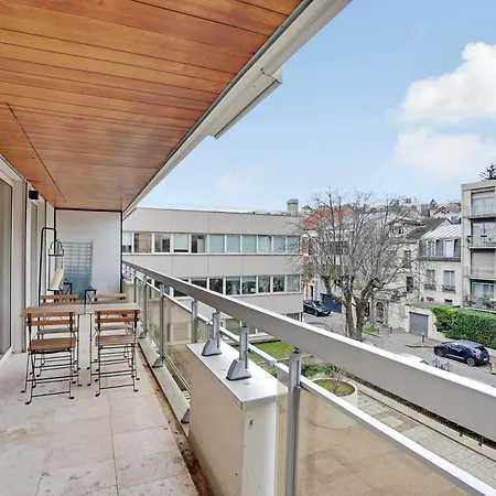 Lejlighed Charming With Ac & Balcony *