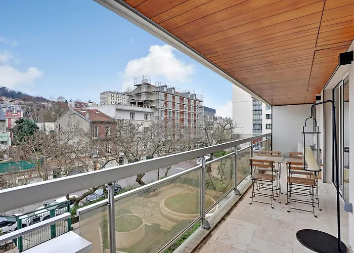 Appartement Charming With Ac & Balcony Suresnes